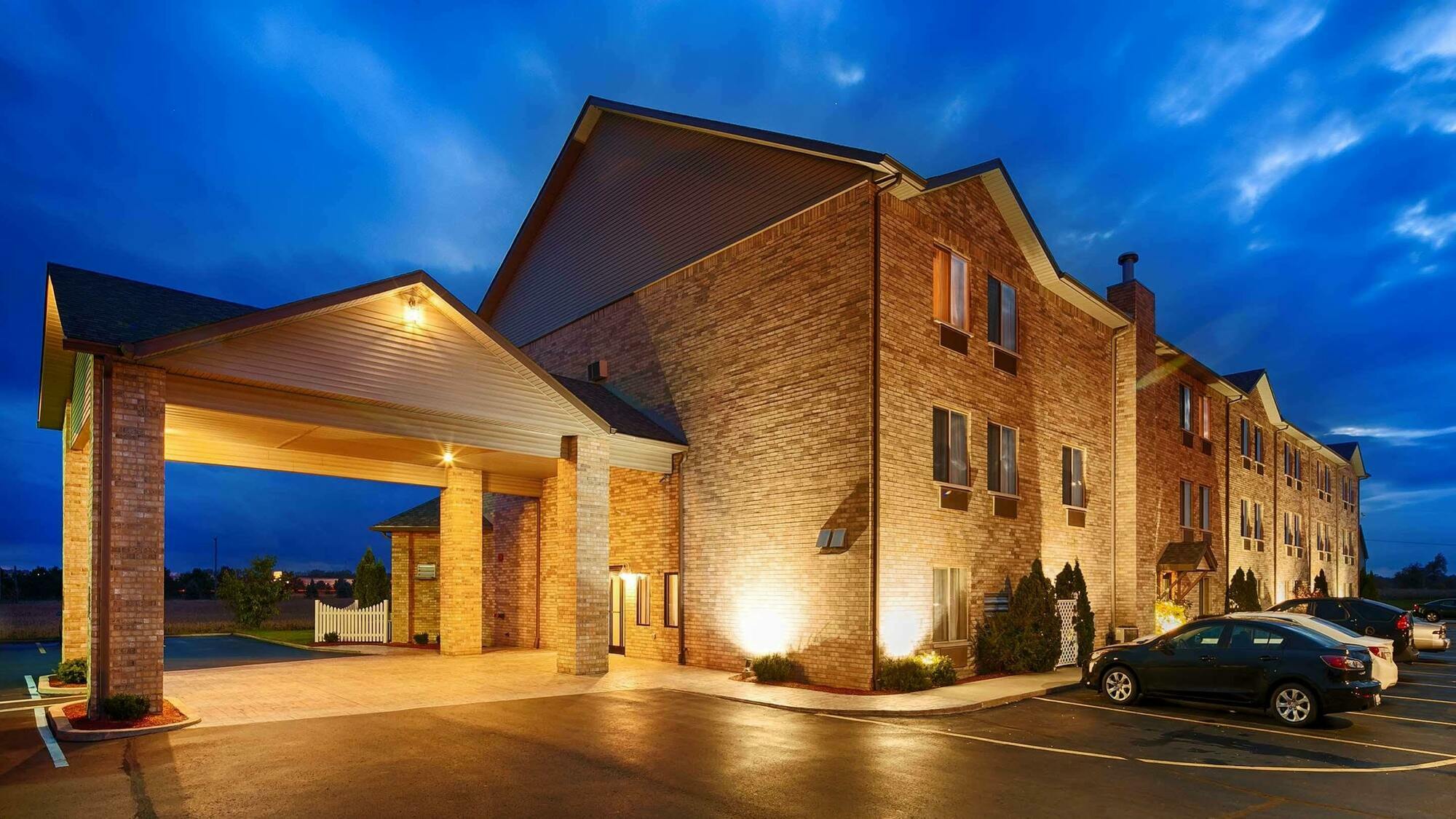 Best Western Plus Howe Inn Exterior photo